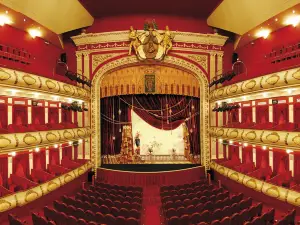 TEATRO CHAPÍ