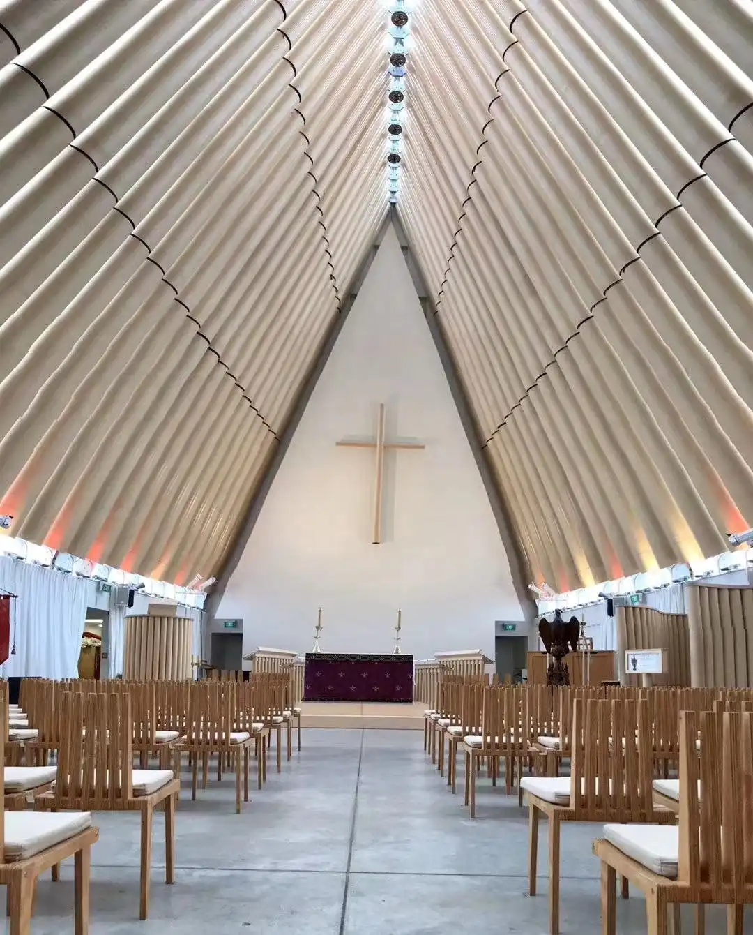 Hotels near Cardboard Cathedral