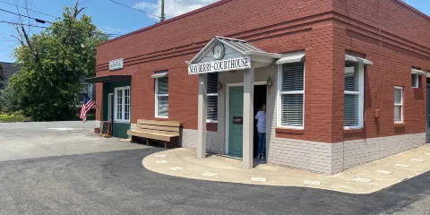 Mayberry Replica Courthouse