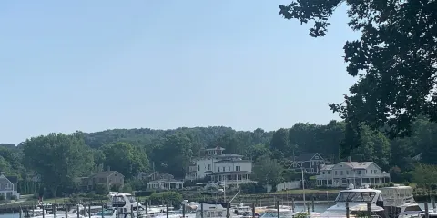 Main Street Park, Essex Village