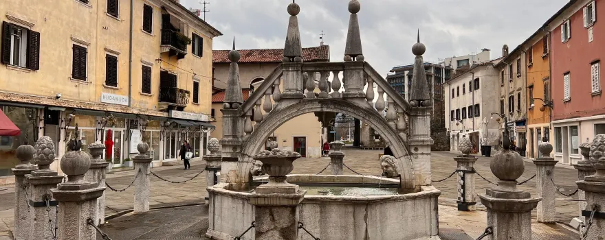 Da Ponte Fountain