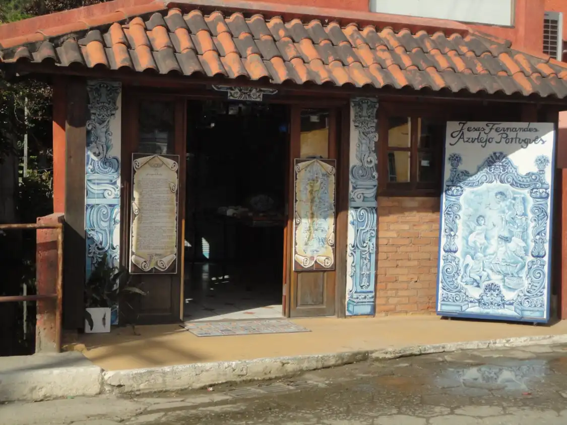 Hotels near Atelier Jesus Fernandes Azulejos Português