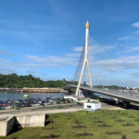 Raja Isteri Pengiran Anak Hajah Saleha Bridge