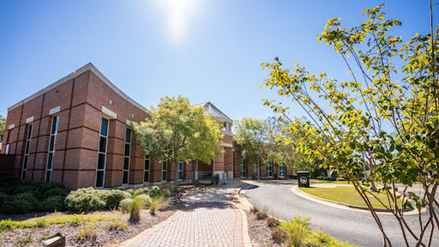 Auburn Public Library