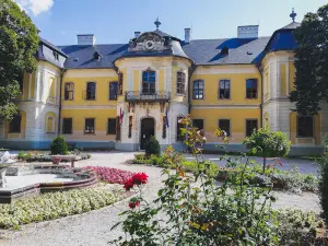 Lamberg Castle Cultural Center - Mor