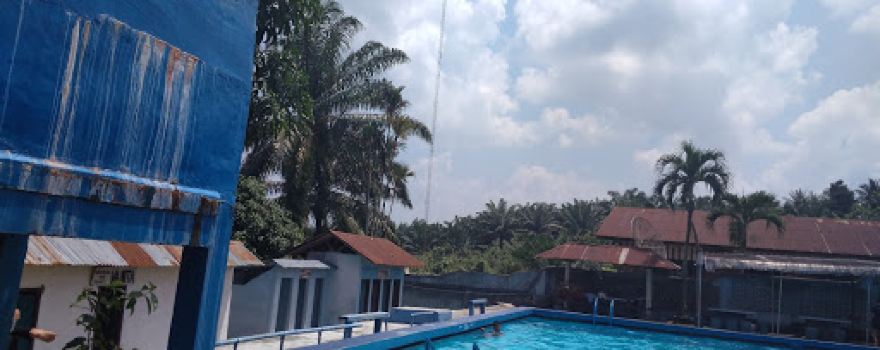 KOLAM RENANG SIMANALAGI