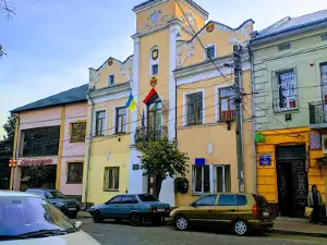 Sudova Vyshnia City Hall