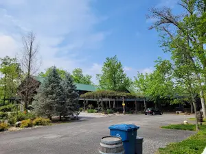 Hidden Lake Winery
