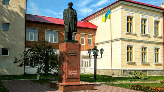 Taras Shevchenko Monument