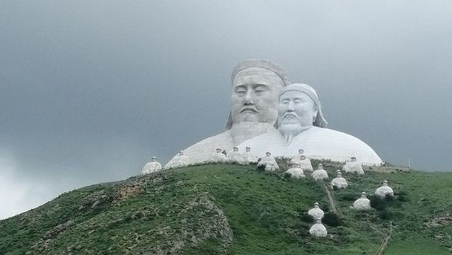 Khan Mountain Wildlife Viewing Park, Holingol City