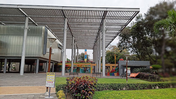 Plaza Rodolfo Baquerizo Moreno