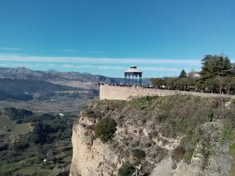 Hotels near Alameda del Tajo