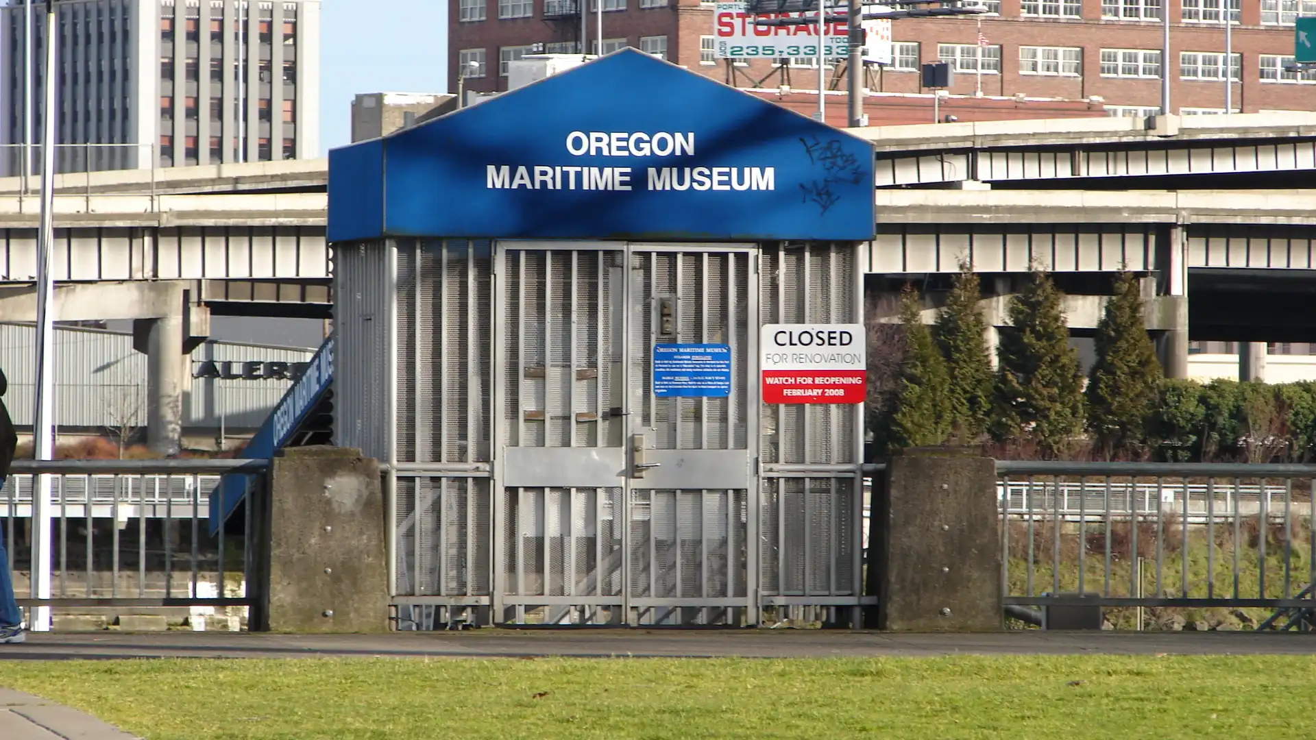 Hotels near Oregon Maritime Museum