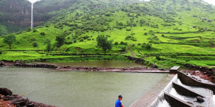 Pandavkada Falls