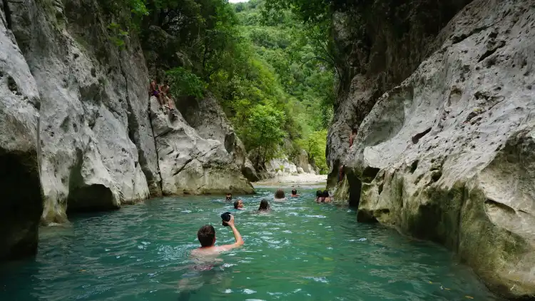 Hotels in der Nähe von Acheron River