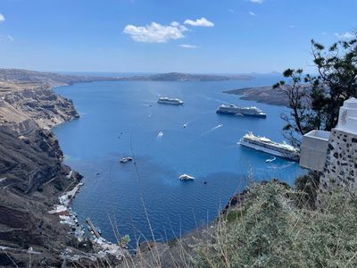 KTEL Santorini