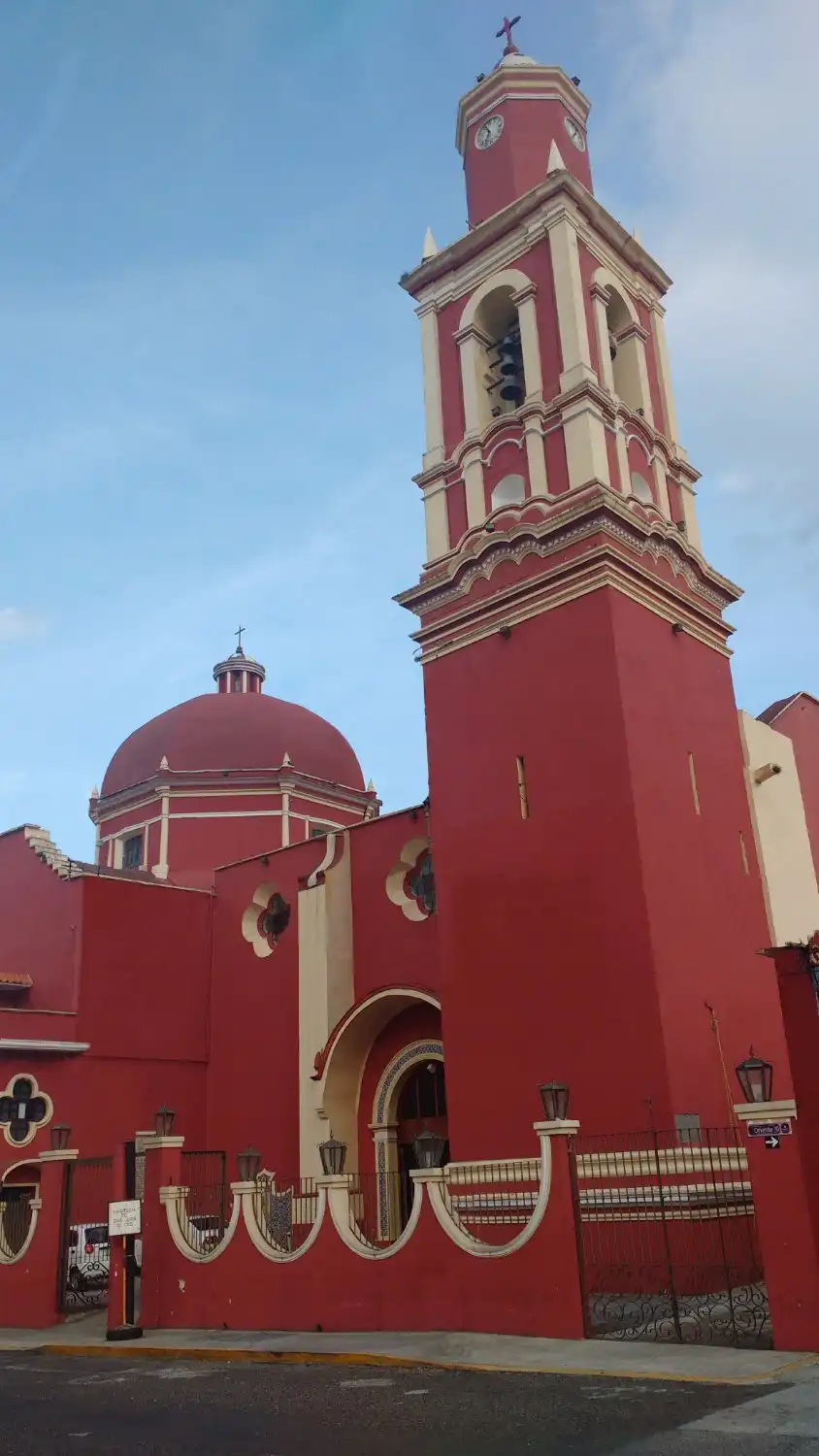Hotels near Iglesia de San Juan de Dios