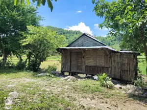 Hồ Latina