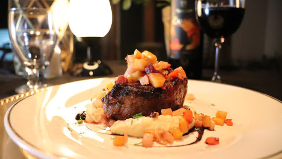 Round Lake Vineyards & Winery