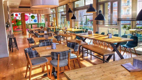 Dido, Child and Artspace