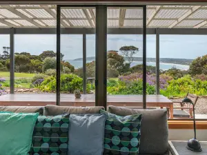 Emu Bay Holiday Homes