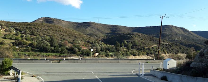 Turning to Limnatis-Highway