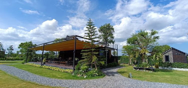 IKO Camp & Cafe / อีโก้ แคมป์ & คาเฟ่