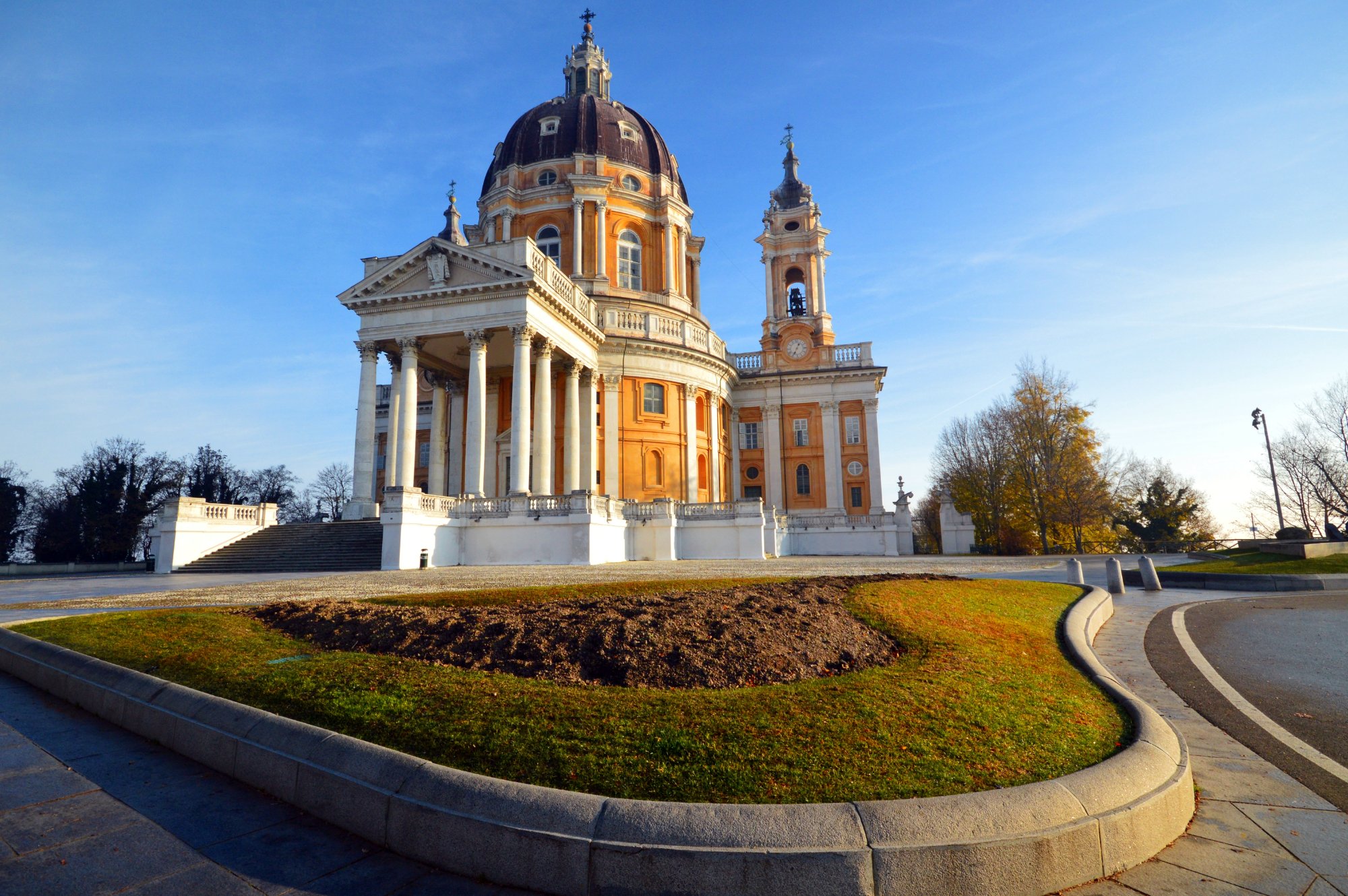 Basilica Superga Wikipedia Torino Superga Torino La Basilica Di