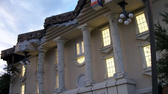 The Outta Control Magic Dinner Show