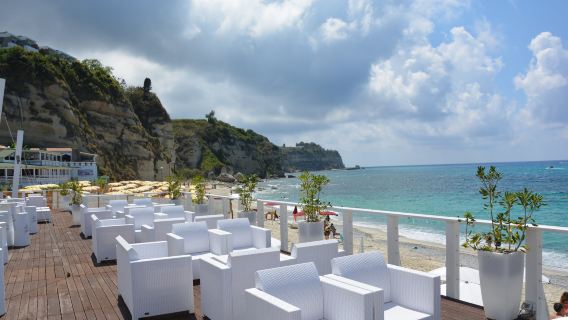 Lido Blanca Beach