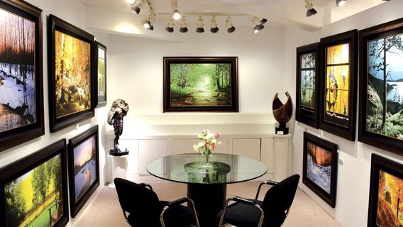 Exposures International Gallery of Fine Art