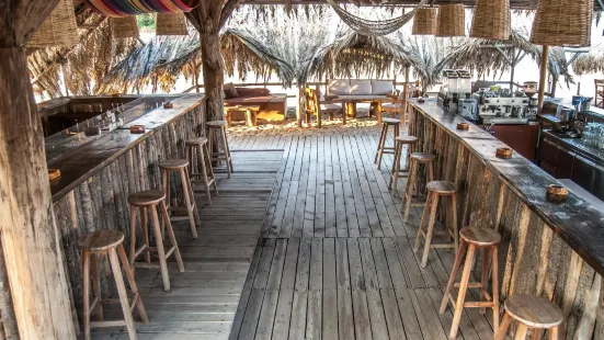 Maori Beach Bar