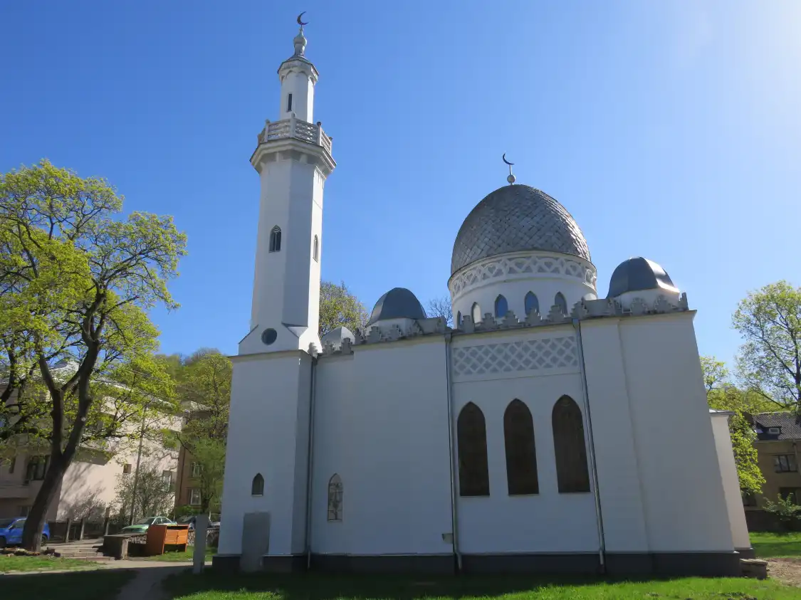 Hotels near Kaunas Mosque