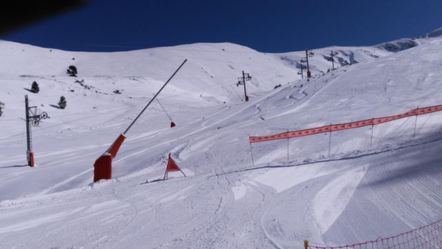 グリエ・スノー・ステーション