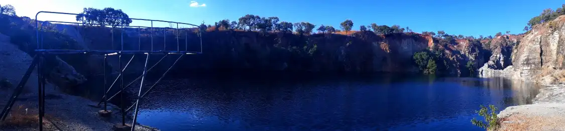 Hotels near Mutorashanga Quarry