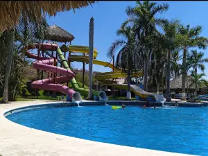 Parque Acuatico Blue Water