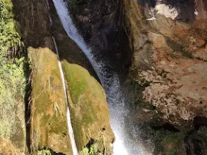 Cascada del rio Carbo