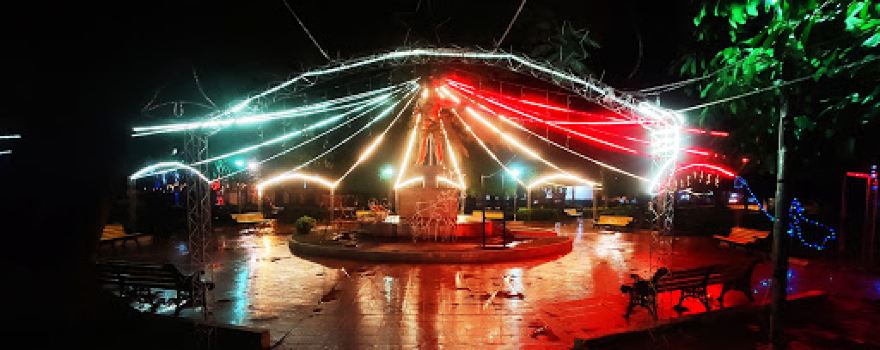 Plaza Principal de Yapacani