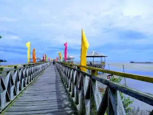 Pantai Pelangi