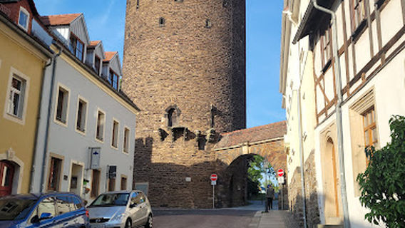 Donatsturm und Stadtmauer