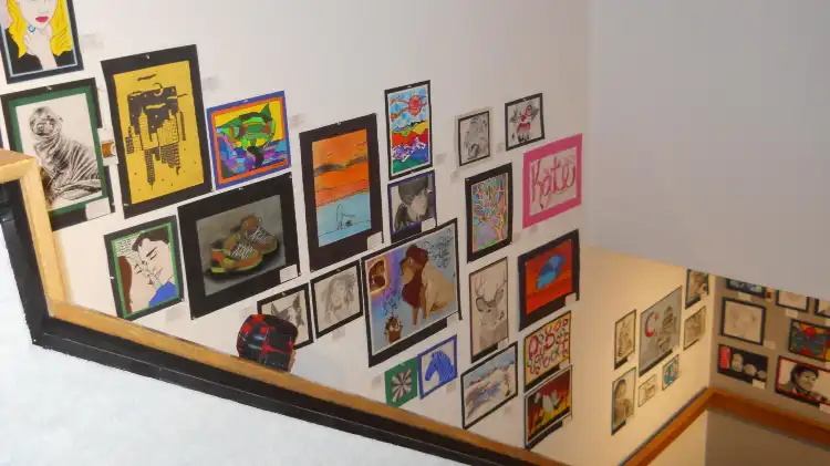 Hotels near Bonifas Art Gallery