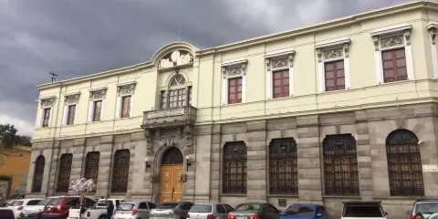 Central Plaza