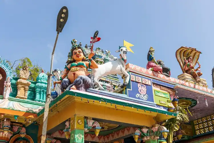 Hotel dekat Naga Pooshani Ambal Kovil