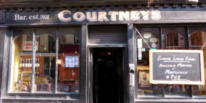 Courtney's Bar