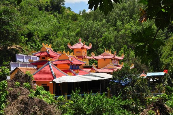 Suoi Do Pagoda