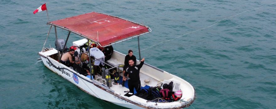 Escuela de Buceo Spondylus
