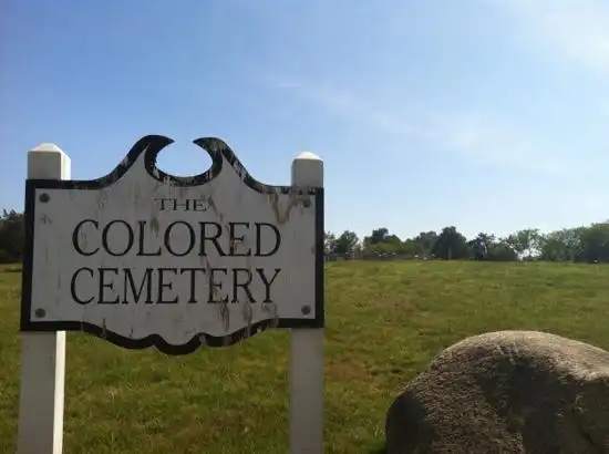 Hotels near Colored Cemetery