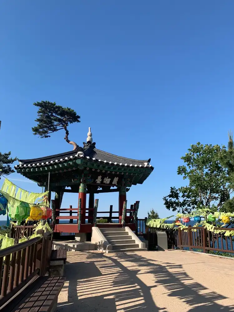 Hotels near Uisangdae Pavilion