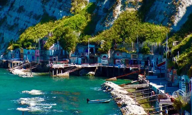 Hotel in zona Grotte del Passetto