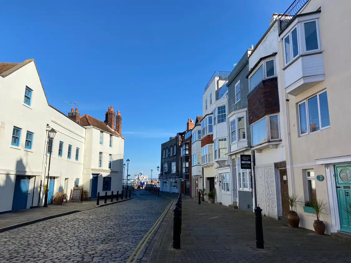 Hotels near Old Portsmouth